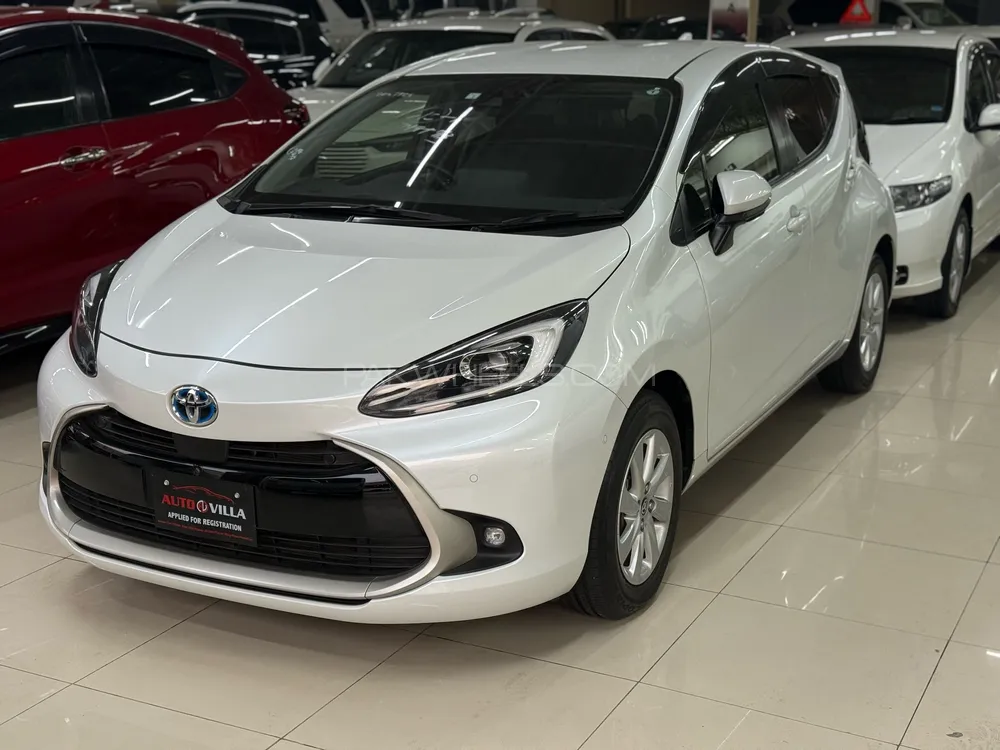 Toyota Aqua 2021 for Sale in Peshawar Image-1