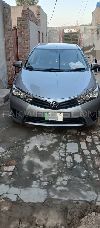 Toyota Corolla 2015 for Sale in Faisalabad Image-1