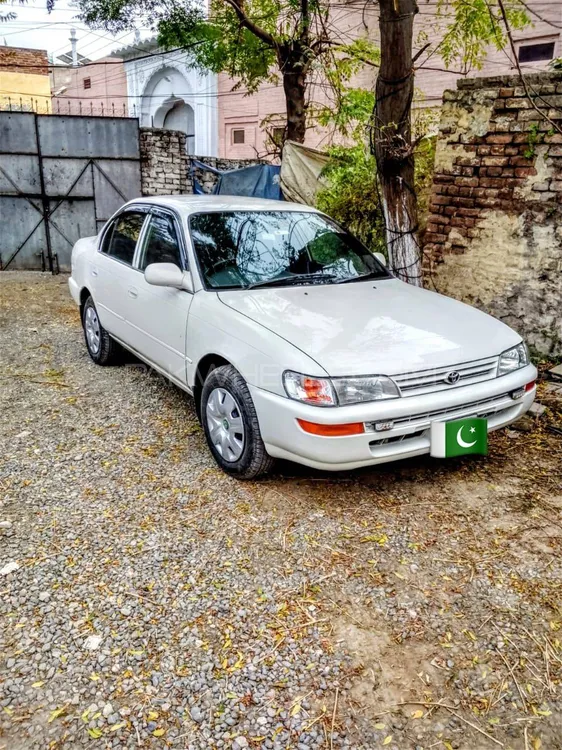 Toyota Corolla 2001 for Sale in Mardan Image-1