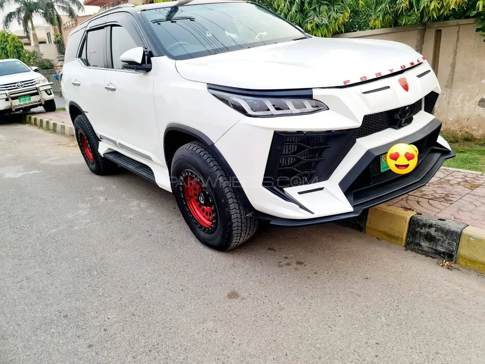 Toyota Fortuner 2018 for Sale in Lahore Image-1