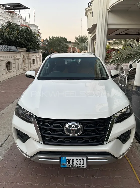 Toyota Fortuner 2021 for Sale in Sialkot Image-1