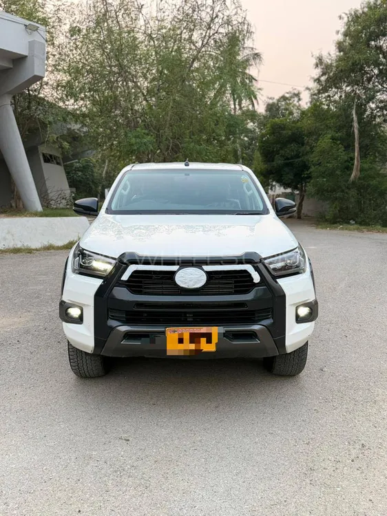 Toyota Hilux 2023 for Sale in Karachi Image-1