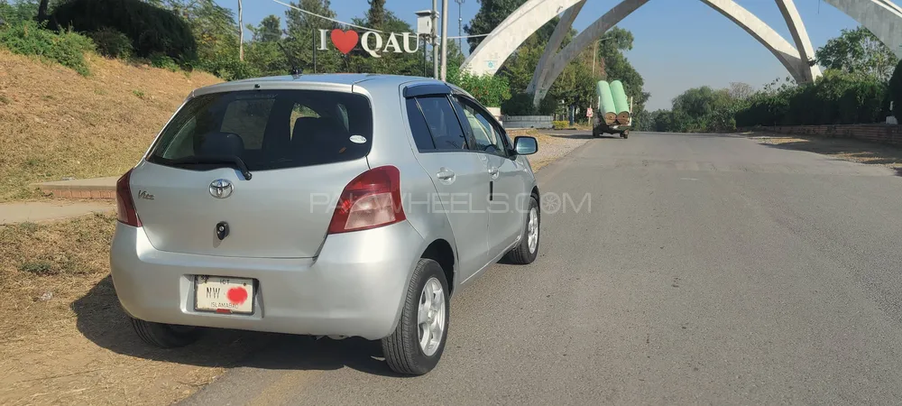 Toyota Vitz 2005 for Sale in Islamabad Image-1