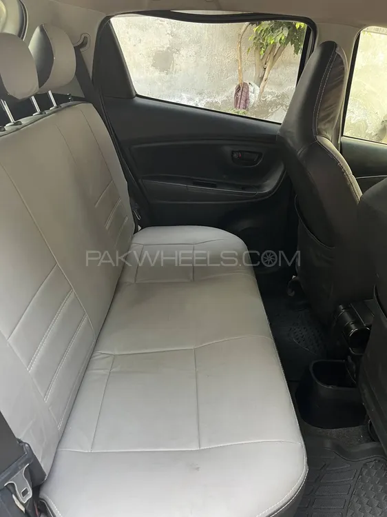 Toyota Vitz 2017 for Sale in Lahore Image-1