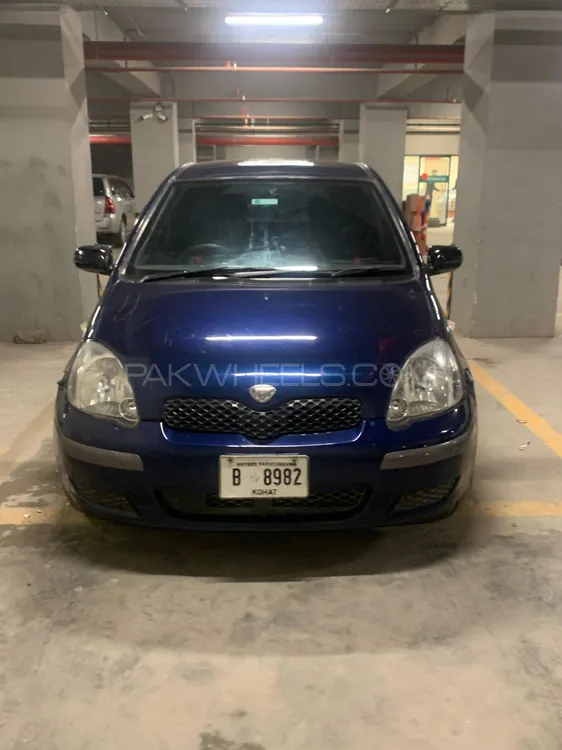 Toyota Vitz 2001 for Sale in Peshawar Image-1