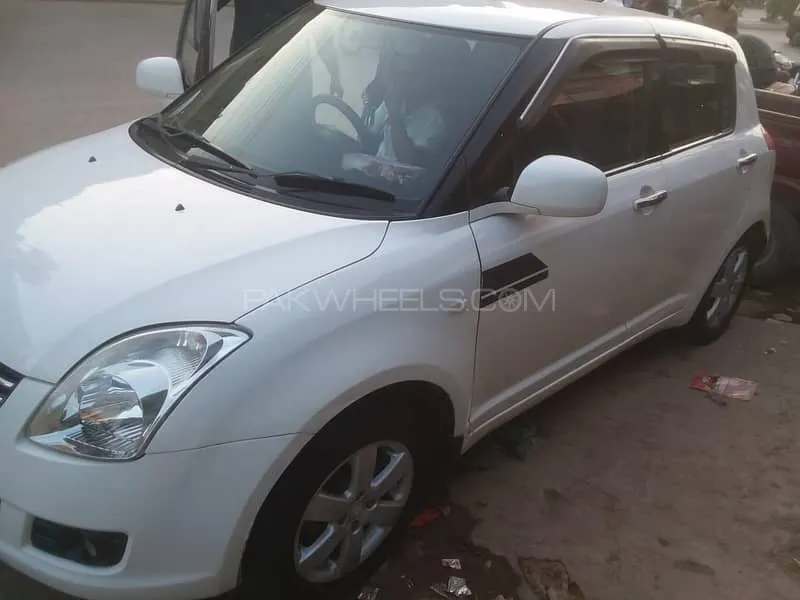 Suzuki Swift 2015 for Sale in Karachi Image-1