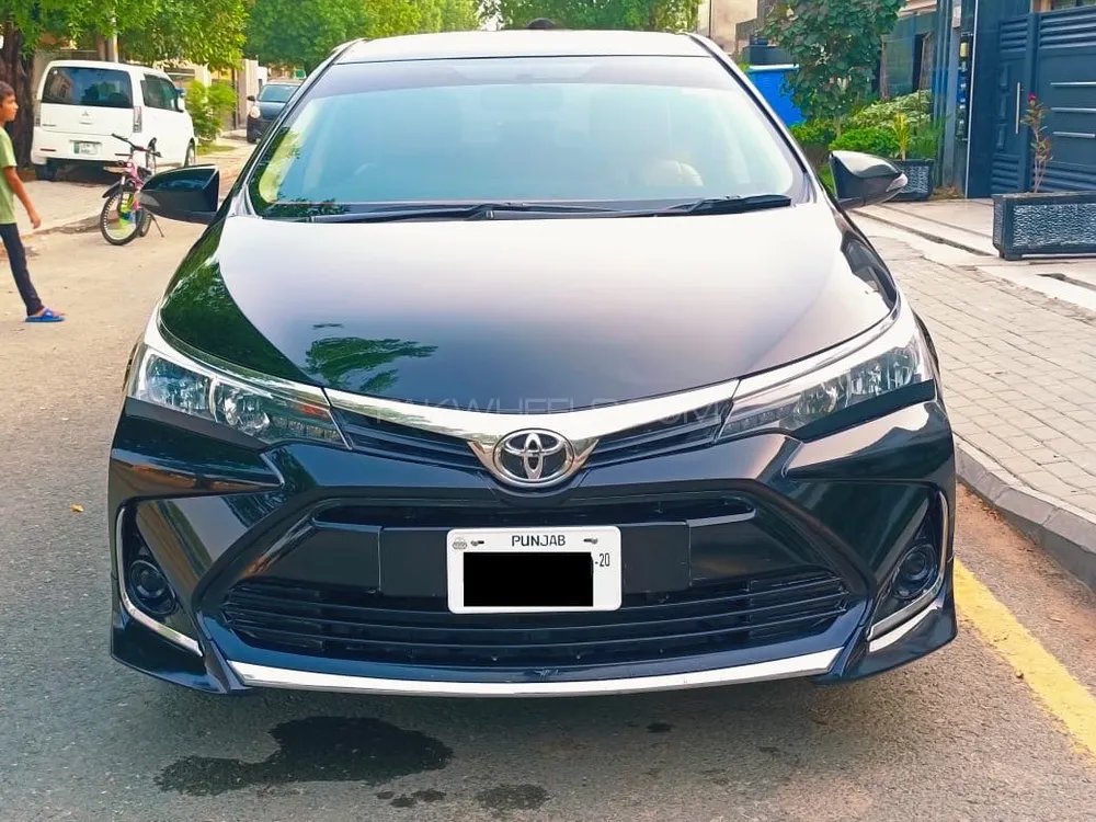 Toyota Corolla 2020 for Sale in Lahore Image-1