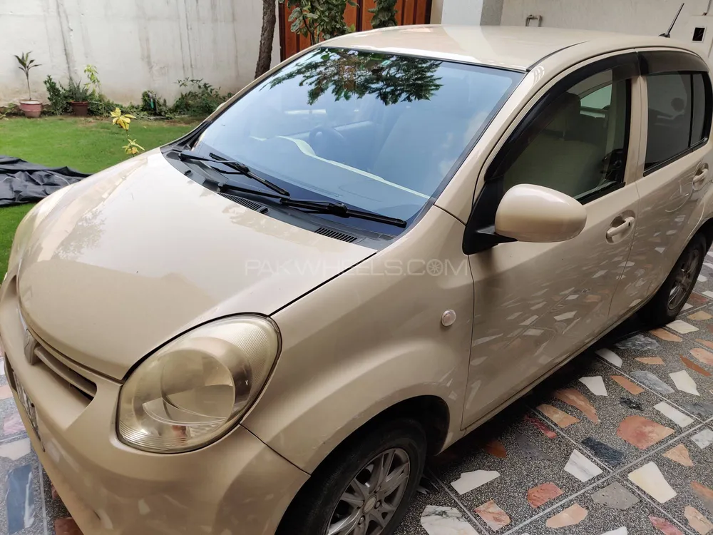 Toyota Passo 2011 for Sale in Peshawar Image-1
