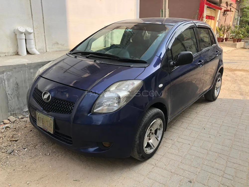 Toyota Vitz 2006 for Sale in Karachi Image-1