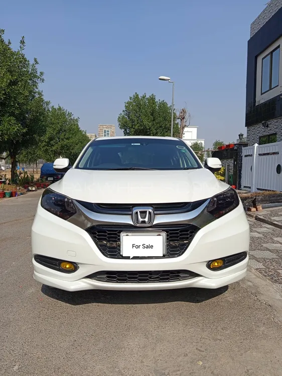 Honda Vezel 2014 for Sale in Lahore Image-1
