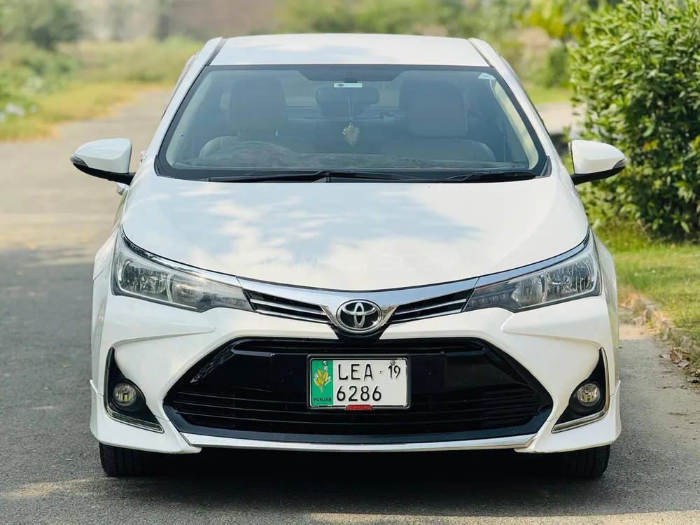Toyota Corolla 2019 for Sale in Faisalabad Image-1