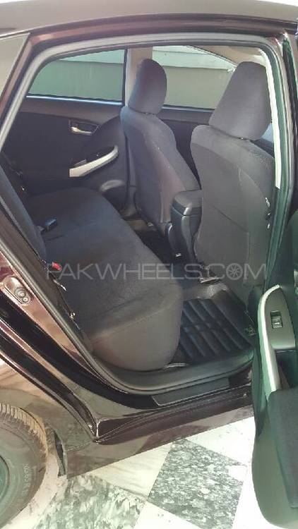 ٹویوٹا پریوس 2012 for Sale in اسلام آباد ٹویوٹا پریوس 2012 for Sale in اسلام آباد Image-10