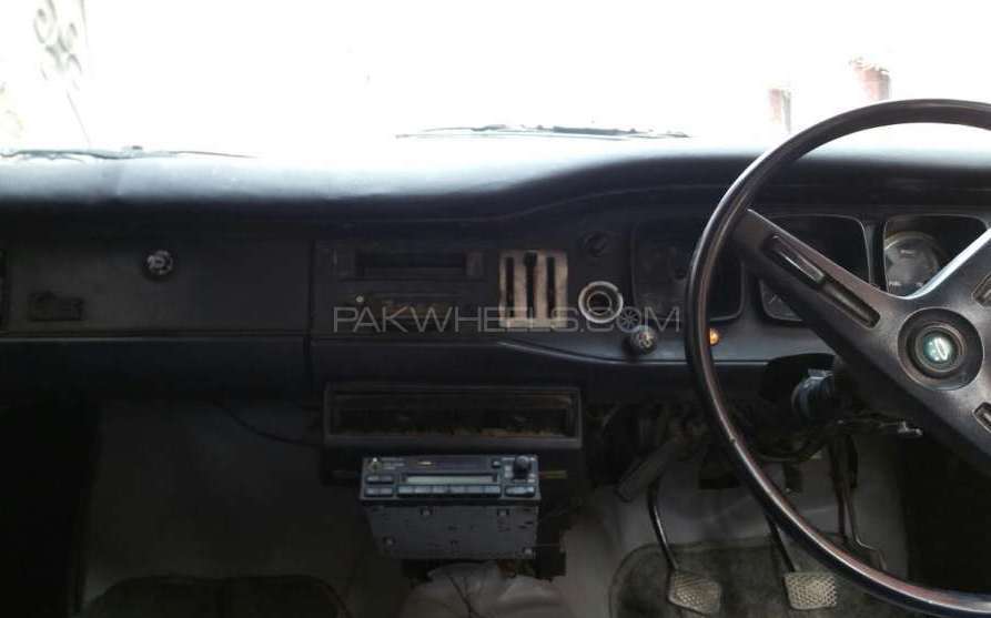 Toyota Corona 1972 for Sale in Peshawar Image-1