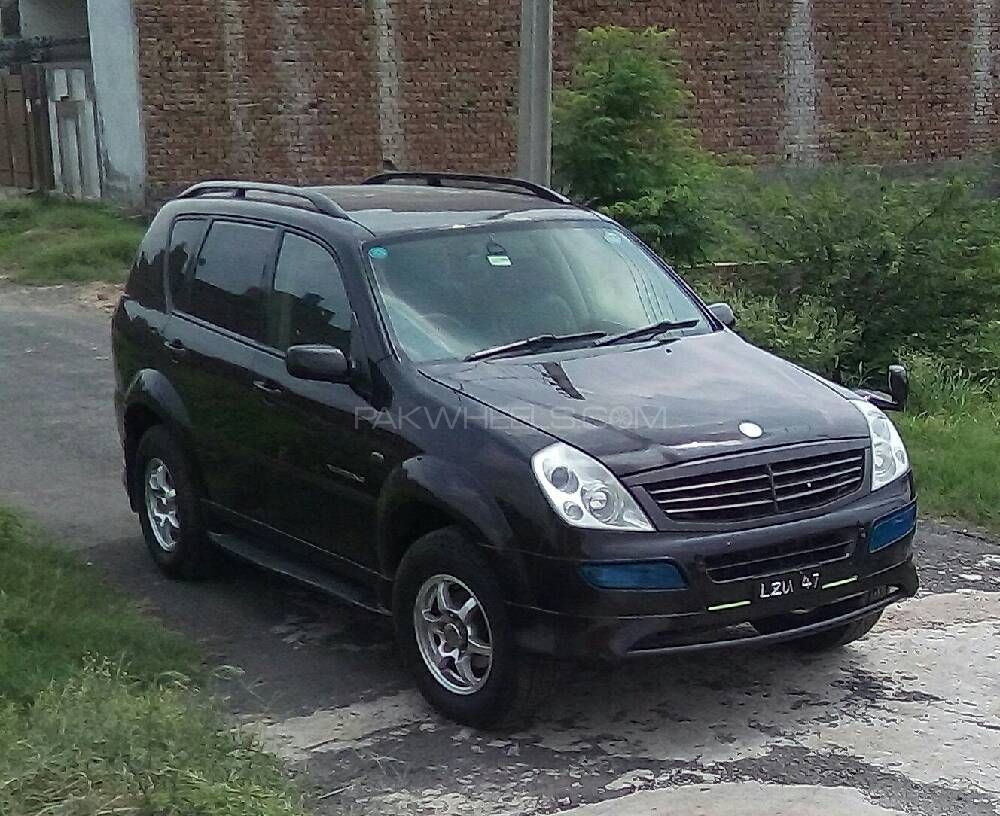 SsangYong Rexton 2005 for Sale in Sargodha Image-1