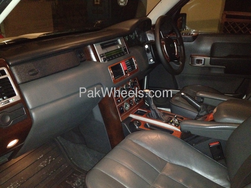 Range Rover Vogue 2004 for Sale in Islamabad Range Rover Vogue 2004 for Sale in Islamabad Image-2