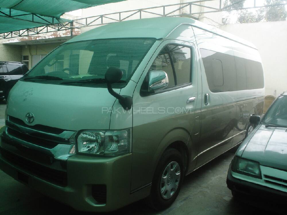 Toyota Hiace 2014 for Sale in Lahore Image-1