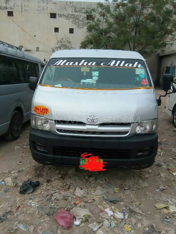 Toyota Hiace 2005 for Sale in Islamabad Image-1