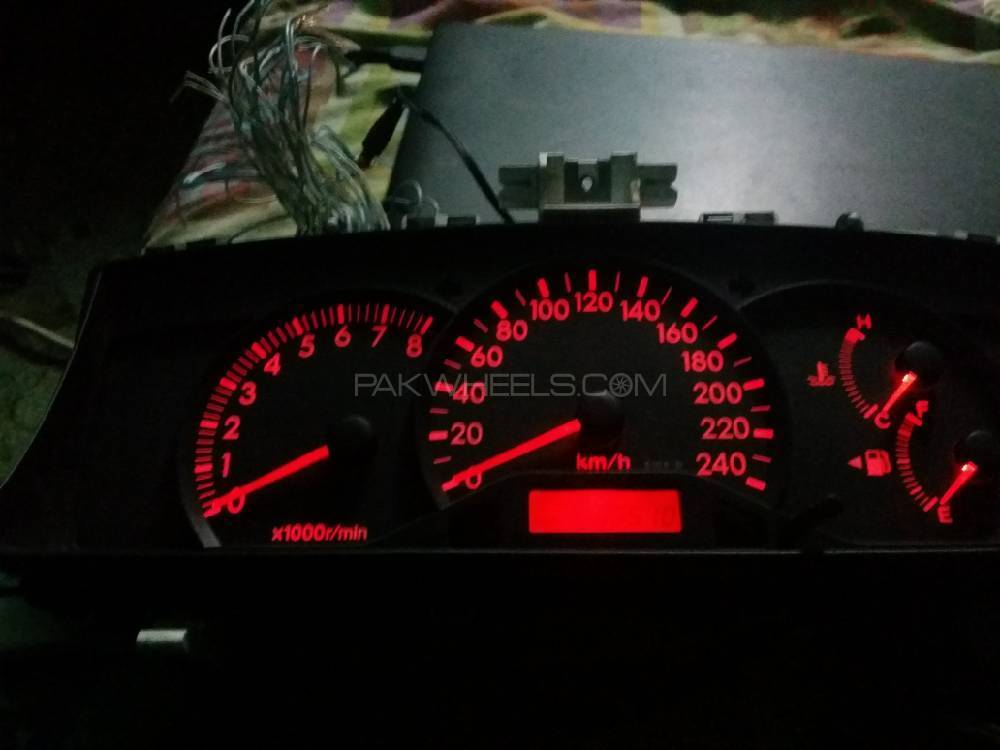 Toyota Corolla speedometer Image-1