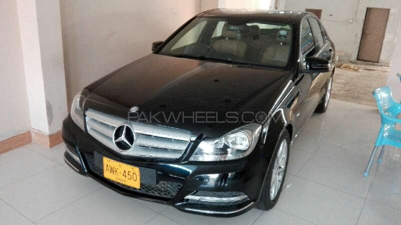 Mercedes Benz C Class 2011 for Sale in Bahawalpur Image-1