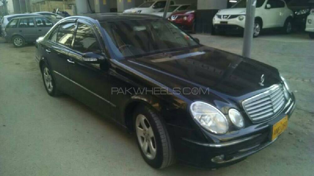 Mercedes Benz 240 Gd 2004 for Sale in Karachi Image-1