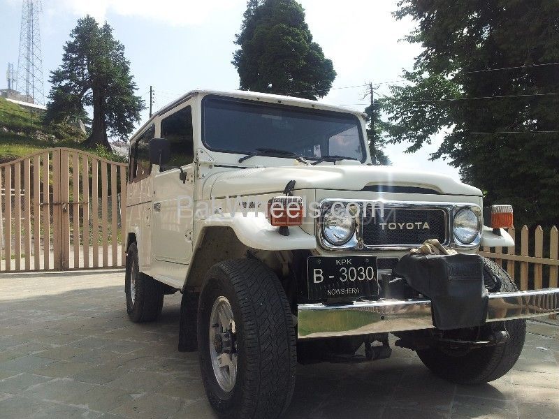 Toyota Land Cruiser 1982 for Sale in Nowshera Image-1