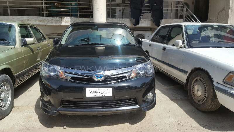 Toyota Corolla Fielder 2014 for Sale in Islamabad Image-1
