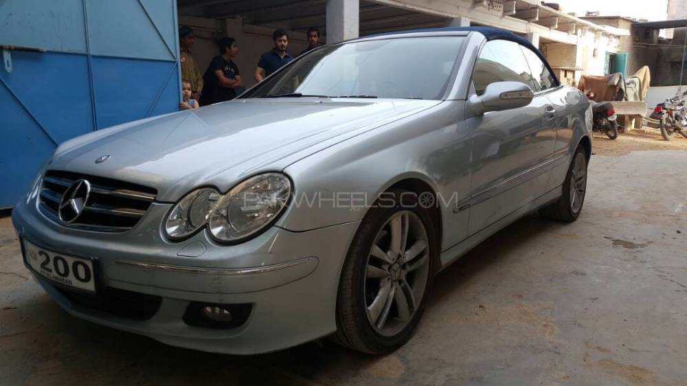 Mercedes Benz CLK Class 2011 for Sale in Karachi Image-1