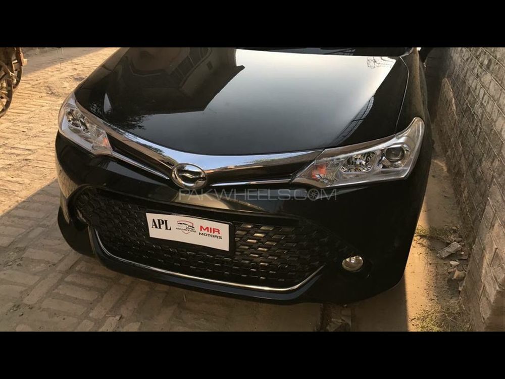 Toyota Corolla Fielder 2016 for Sale in Peshawar Image-1