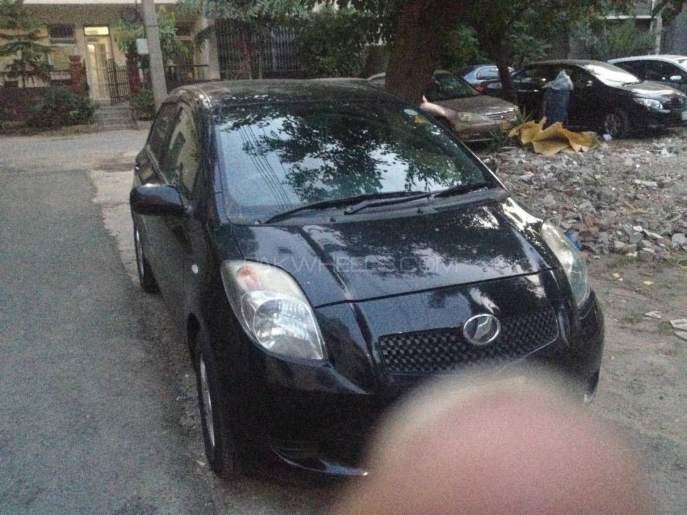 Toyota Vitz 2006 for Sale in Lahore Image-1