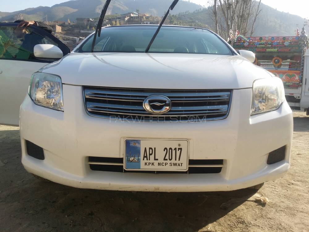 Toyota Corolla Axio 2007 for Sale in Swat Image-1