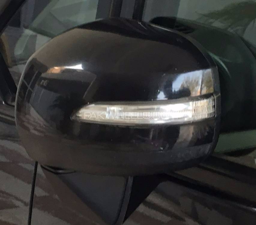 side mirror brand new condition Image-1