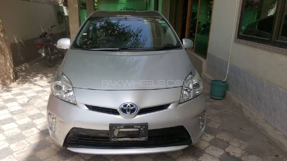 Toyota Prius 2013 for Sale in Bahawalpur Image-1