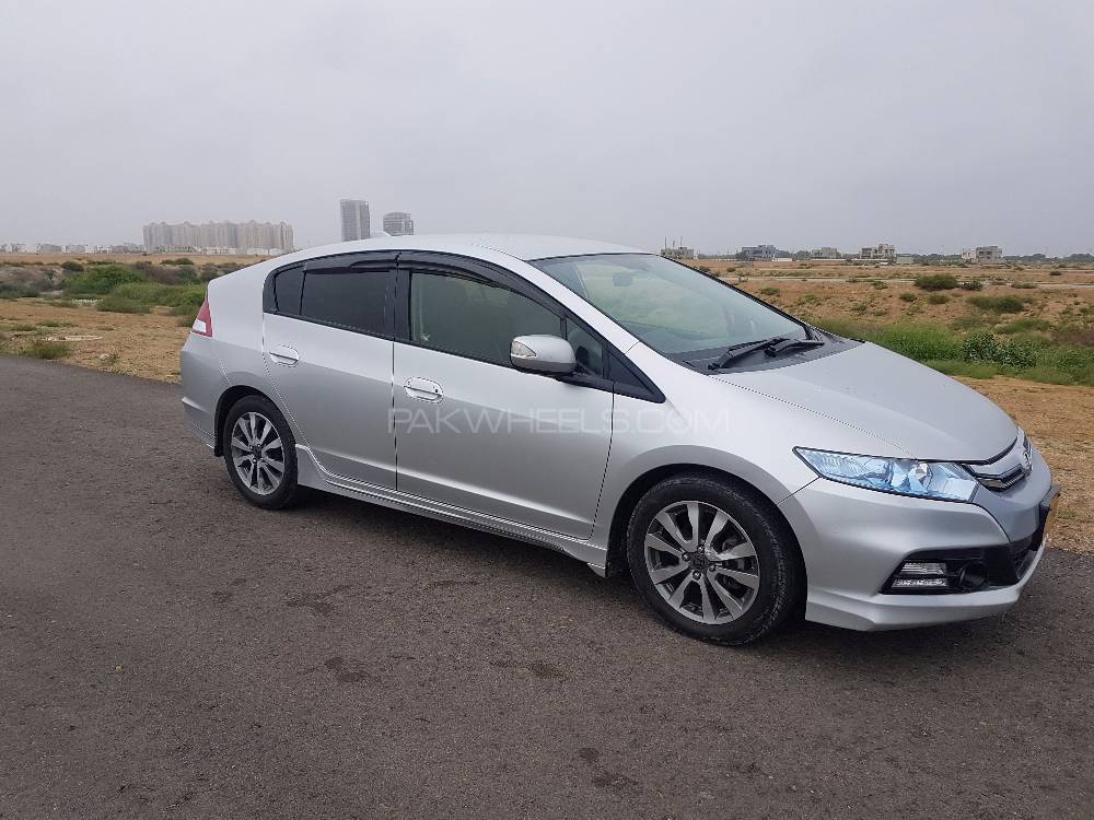 Honda Insight Exclusive 2013 for Sale in Karachi Image-1