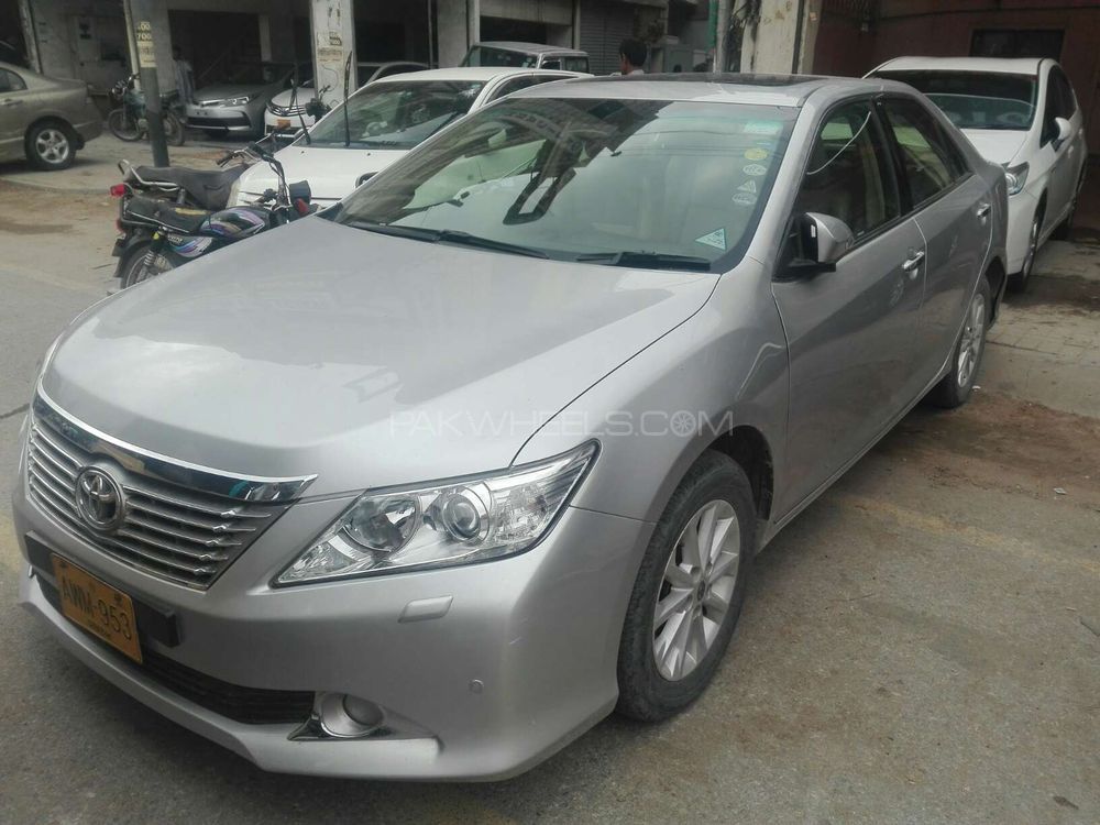Toyota Camry 2011 for Sale in Karachi Image-1