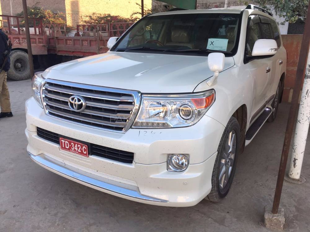 Toyota Land Cruiser 2016 for Sale in Hyderabad Image-1