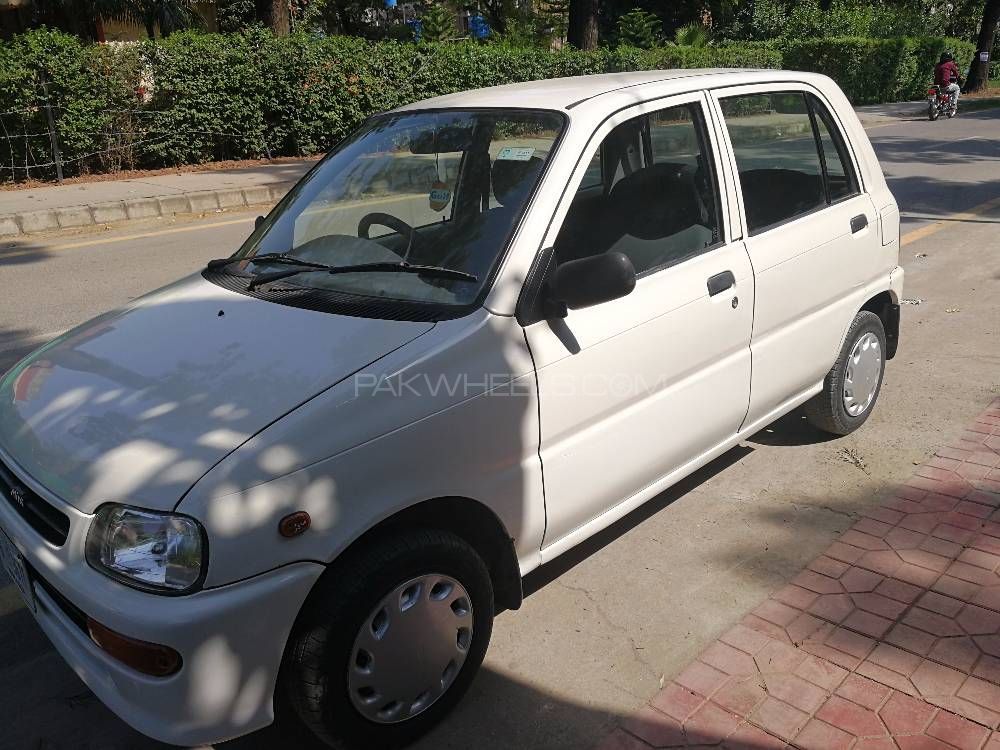 Daihatsu cuore 2009