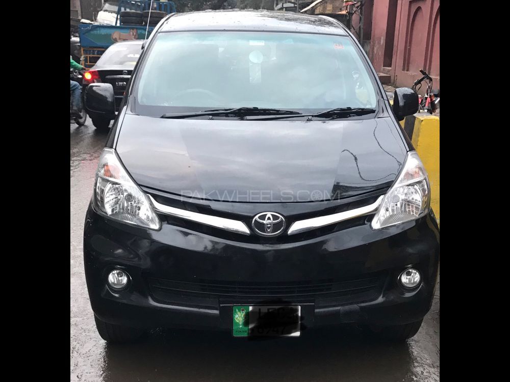 Toyota Avanza 2013 for Sale in Lahore Image-1