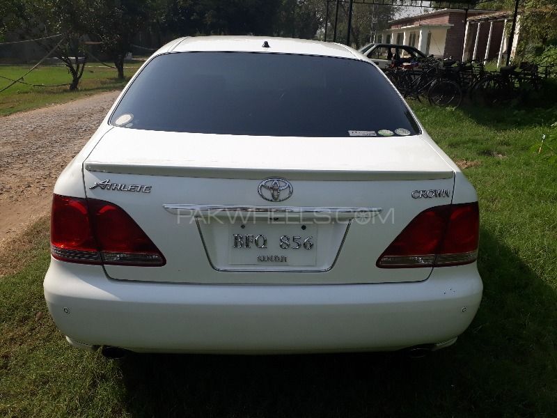 Toyota Crown 2004 for Sale in Sialkot Image-1