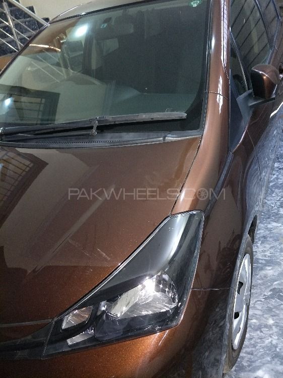 Toyota Vitz 2014 for Sale in Jhelum Image-1