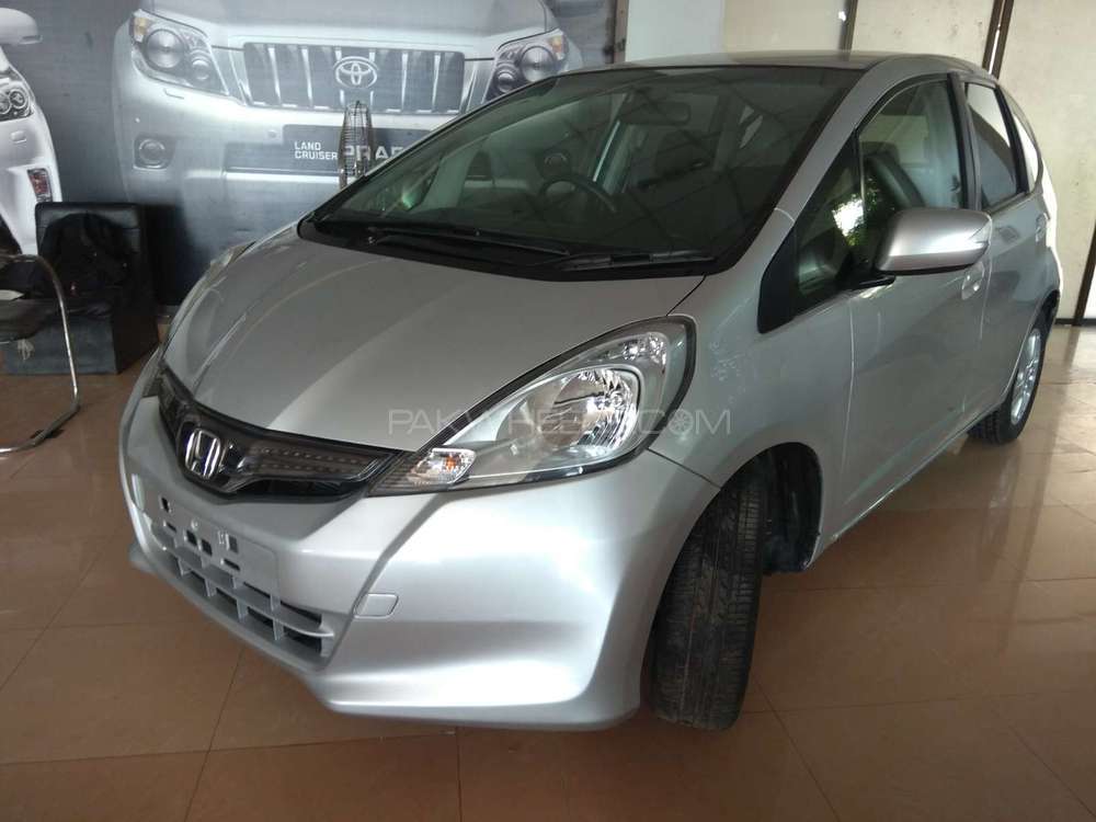 Honda Fit 2013 for Sale in Rawalpindi Image-1