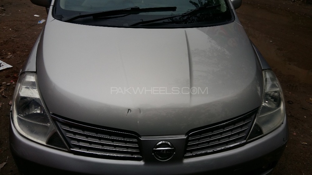Nissan Tiida 2006 for Sale in Lahore Image-1