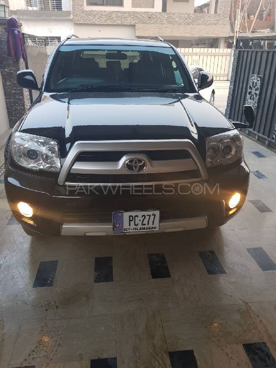Toyota Surf 2005 for Sale in Lahore Image-1