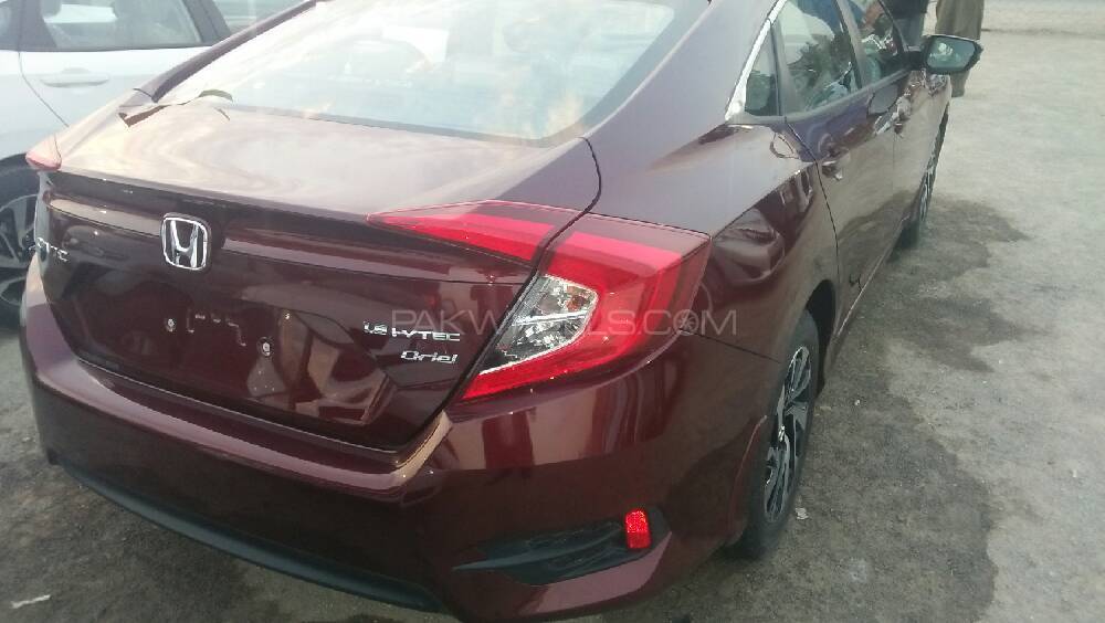 Honda Civic 2018 for Sale in Islamabad Honda Civic 2018 for Sale in Islamabad Image-3