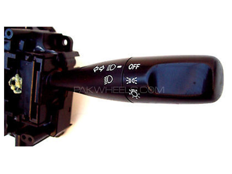 Suzuki Baleno 1.3 Indicator Switch Image-1
