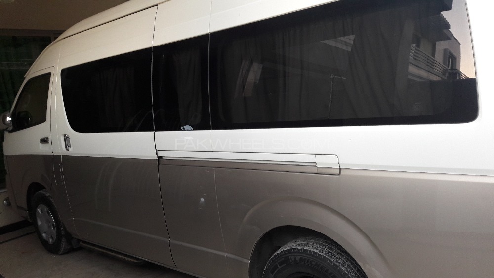 Toyota Hiace 2014 for Sale in Islamabad Image-1