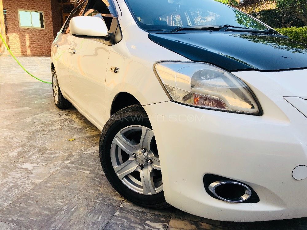 Toyota Belta 2013 for Sale in Sialkot Image-1