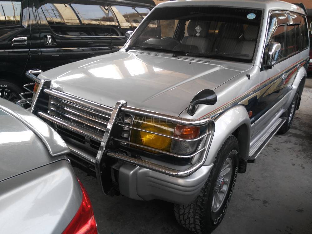 Mitsubishi Pajero 1998 for Sale in Multan Image-1