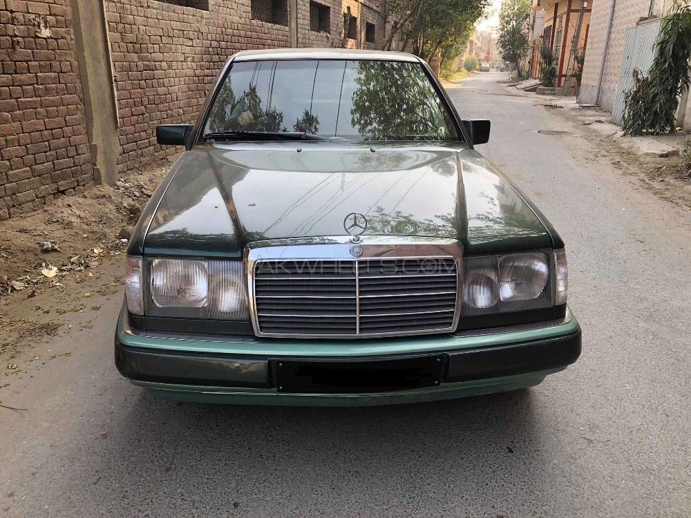 Mercedes Benz 200 D 1993 for Sale in Lahore Image-1