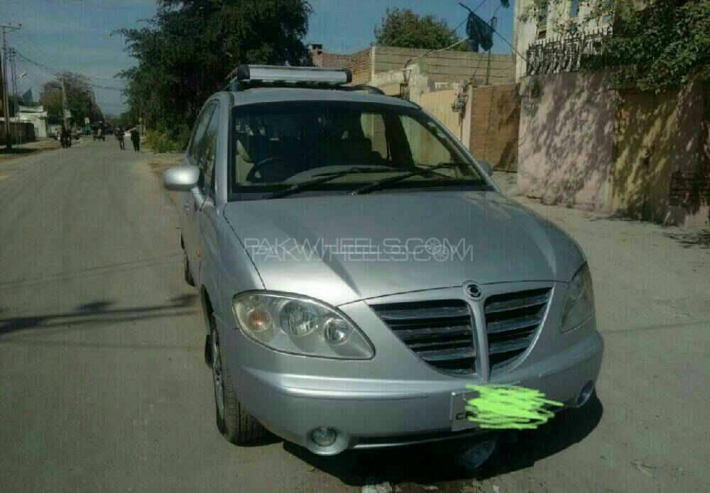 SsangYong Stavic 2006 for Sale in Karachi Image-1