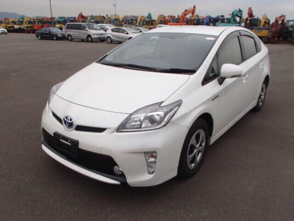 Toyota Prius 2014 for Sale in Peshawar Image-1